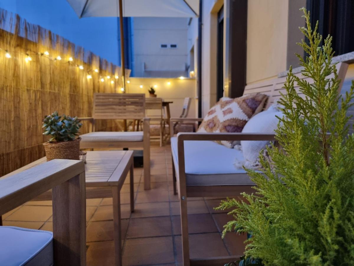 Salamanca Rentals - Apartamento Con Terraza A 1 Minuto De La Plaza Mayor Exterior foto